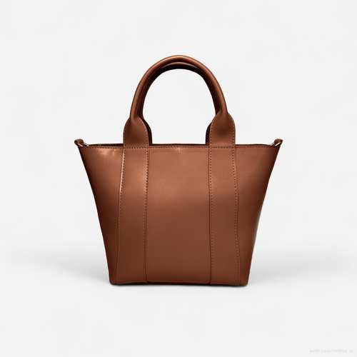 Елегантна сумка в стилі "Tote Bag" від українського бренду  "LucheRino"  виготовлена з високоякісного шкірзамінника та фурнітури в кольорі  - нікель.