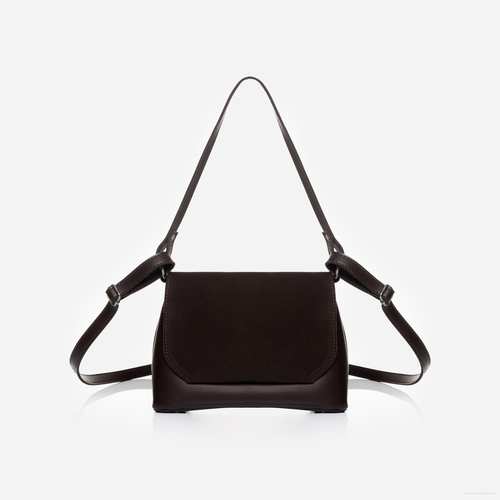 Сумка українського бренду ТМ  "Lucherino" стане хорошим придбанням не на один рік.  Невелика жіноча сумочка виготовлена з високоякісного шкірзамінника та якісної надійної фурнітури в кольорі - нікель. Одне відділення з однією кишенею на застібці.