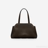 
                             Елегантна сумка в стилі "Tote Bag" від українського бренду  "LucheRino"  виготовлена з високоякісного шкірзамінника та фурнітури в кольорі  - нікель.